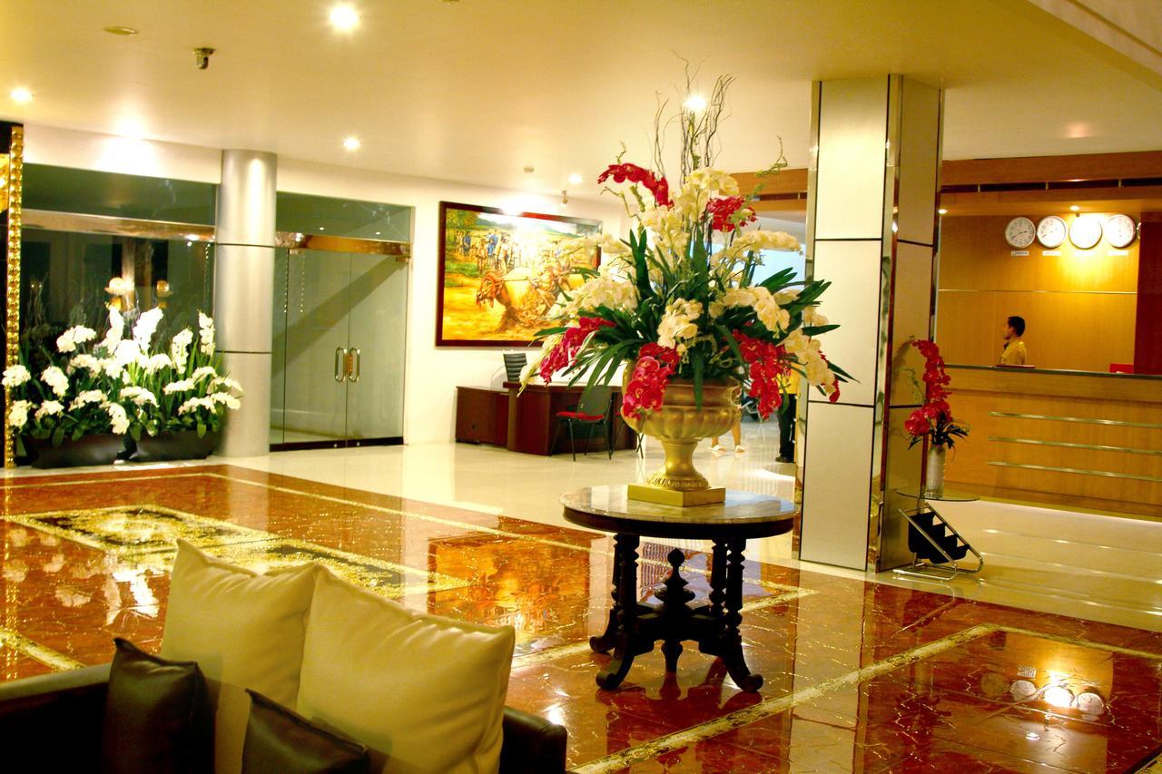 Grand Royal Taliwang Hotel Ngoại thất bức ảnh