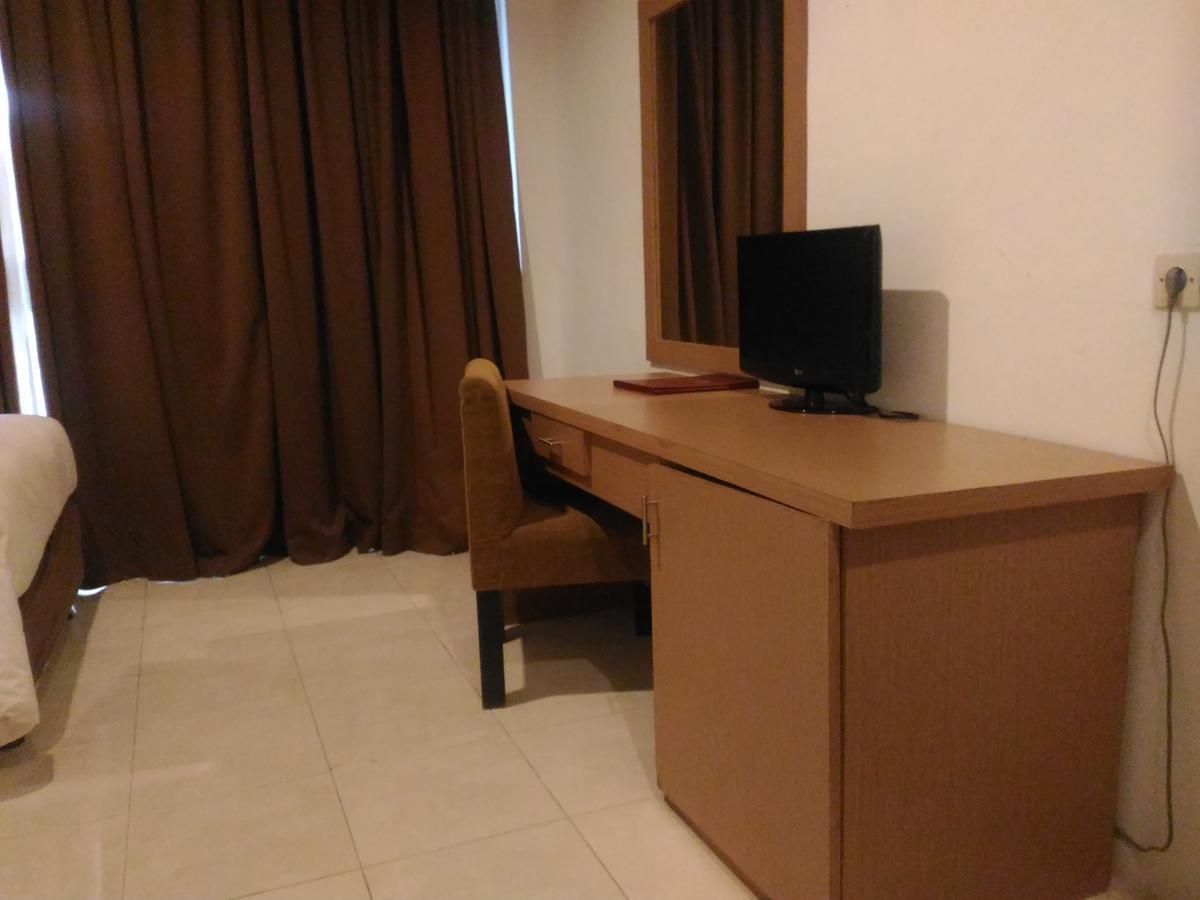 Grand Royal Taliwang Hotel Ngoại thất bức ảnh