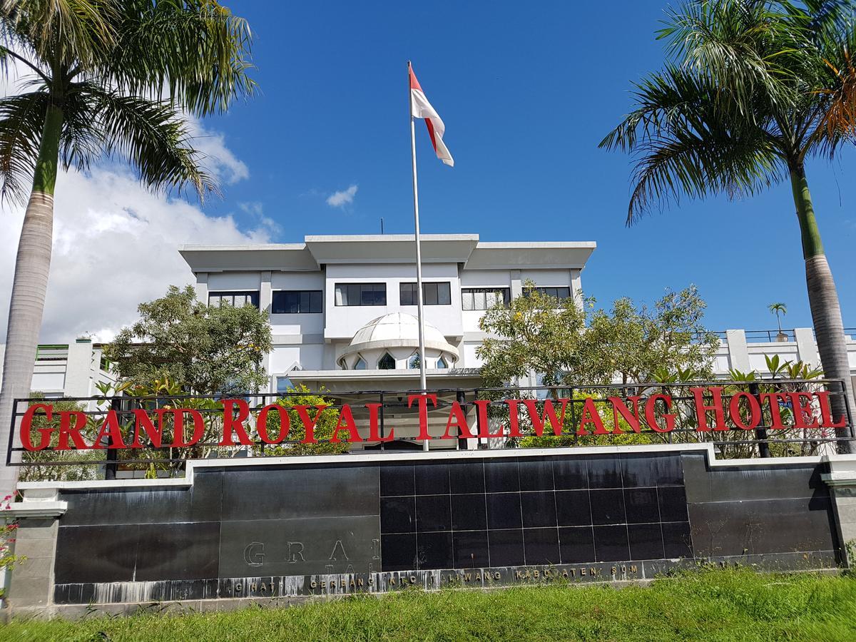 Grand Royal Taliwang Hotel Ngoại thất bức ảnh