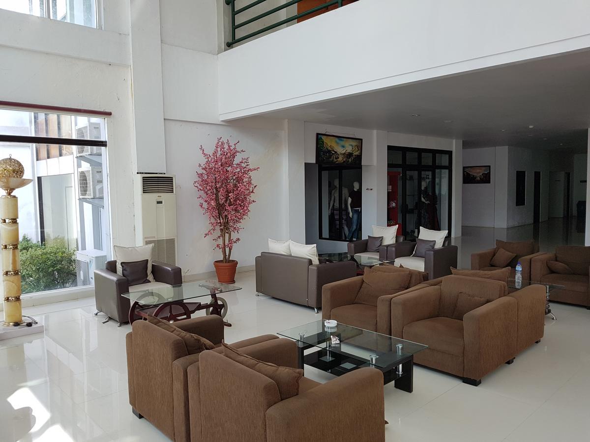 Grand Royal Taliwang Hotel Ngoại thất bức ảnh