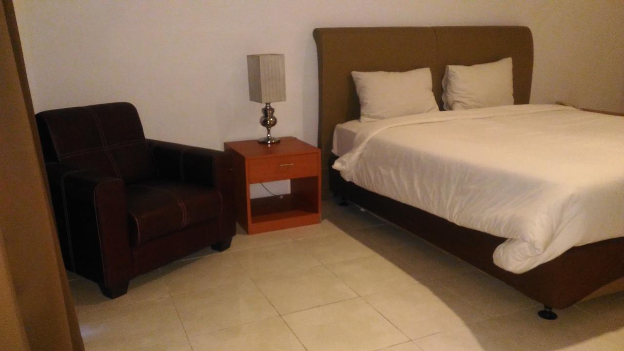 Grand Royal Taliwang Hotel Phòng bức ảnh