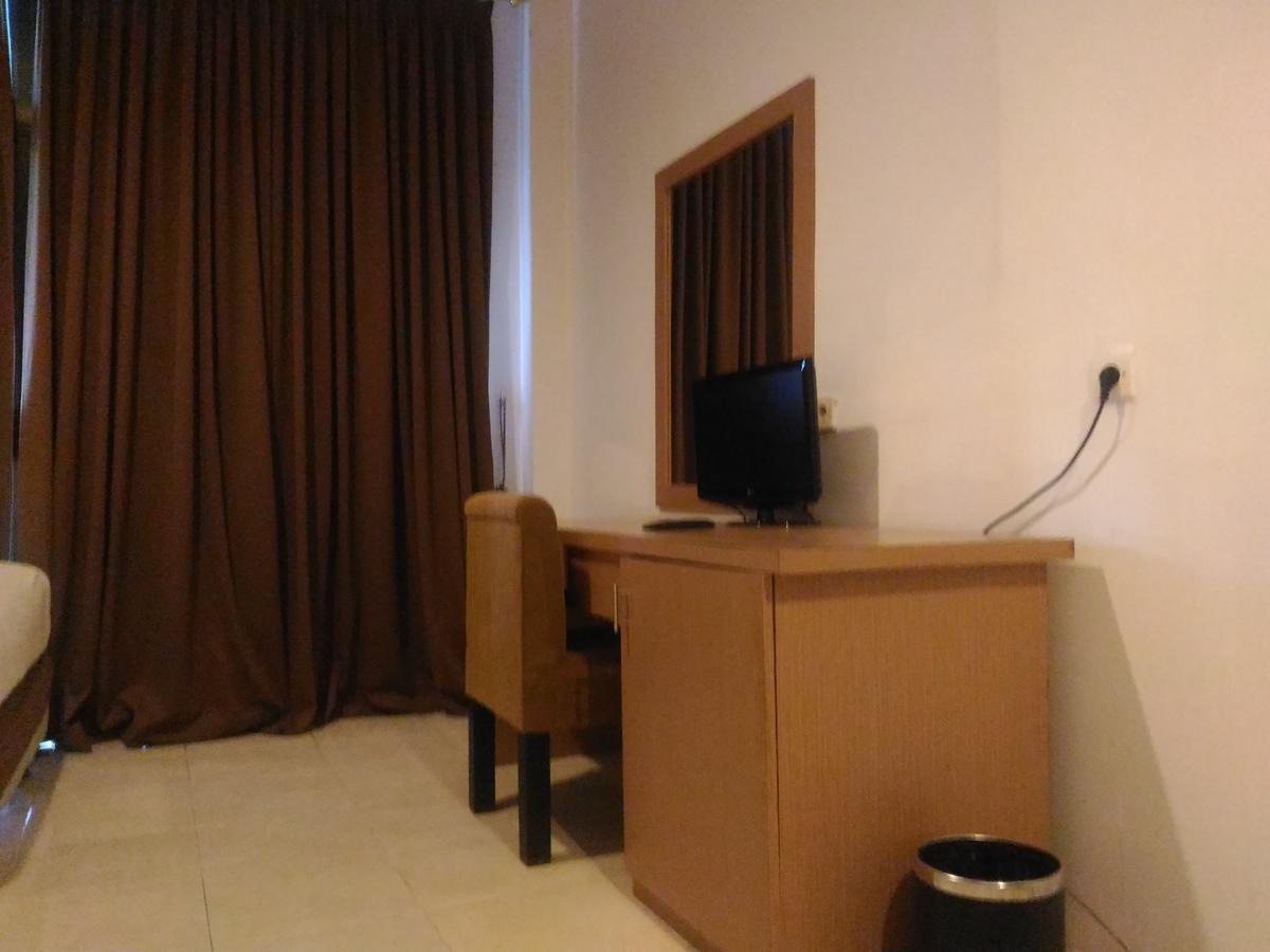 Grand Royal Taliwang Hotel Phòng bức ảnh