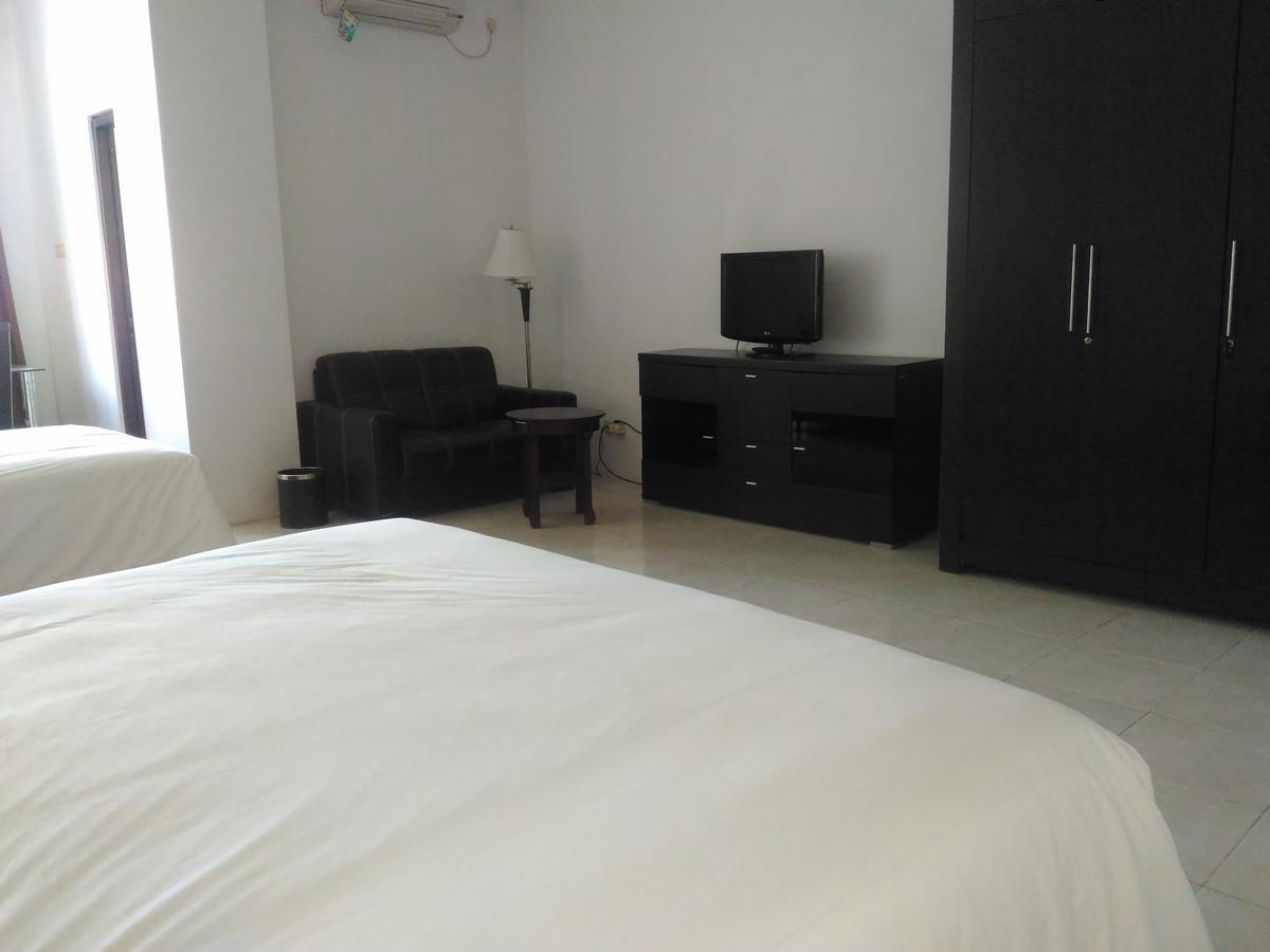 Grand Royal Taliwang Hotel Phòng bức ảnh