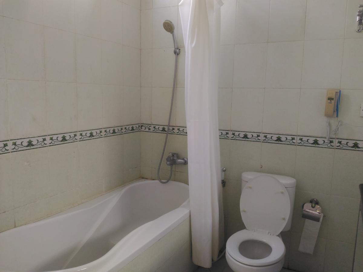 Grand Royal Taliwang Hotel Phòng bức ảnh